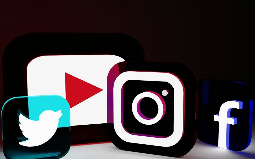 Social Media Specialist | Turning Followers into Loyal Customers